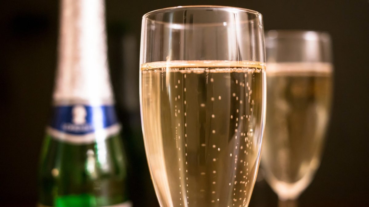 Nos conseils pour offrir un champagne...