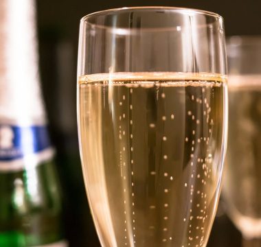 Nos conseils pour offrir un champagne...